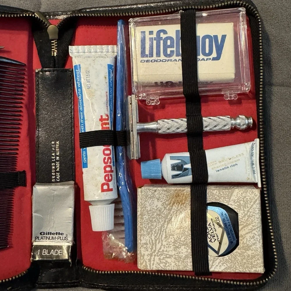 Vintage Dopp‎ Men's Black Leather Travel Grooming Kit Case